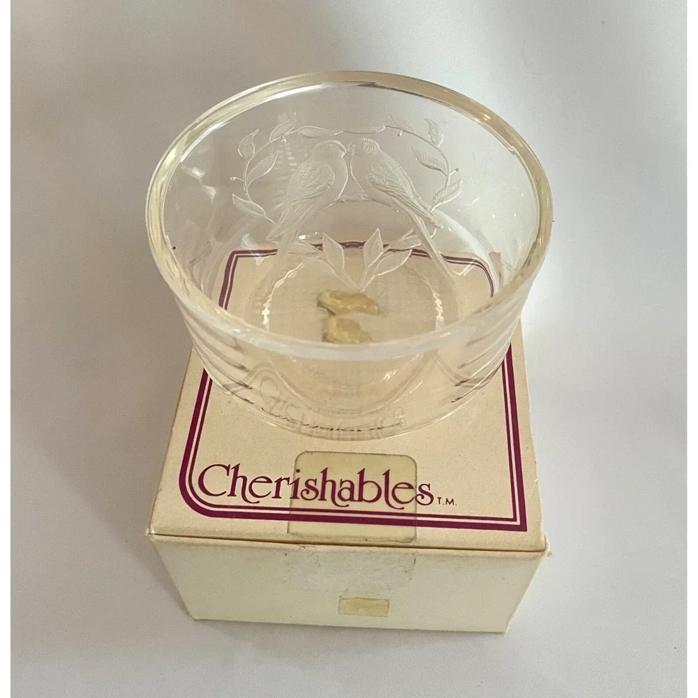 Henco Cherishables Clear Acrylic Trinket Box Engraved Parakeets Vine Heart w/box